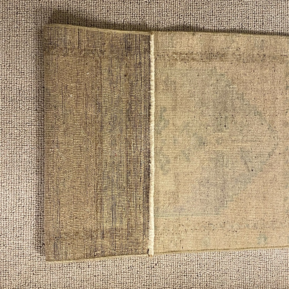Small Turkish Rug - Picture 4 of 6